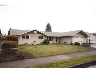 1045 226th Ave, Damascus, OR 97030