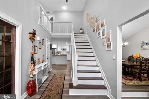 6874 Caravan Ct, Columbia MD  21044-4047 exterior