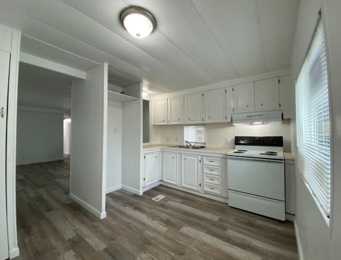 6950 Riverland Dr, Redding, CA 96002-4583