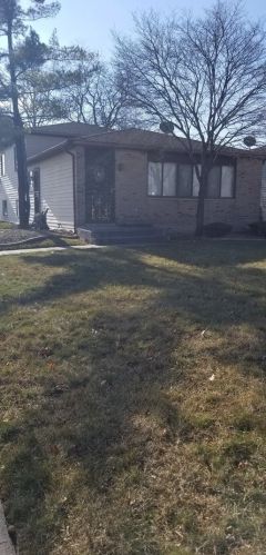 4301 182nd Pl, Country Club Hills, IL 60478-5176