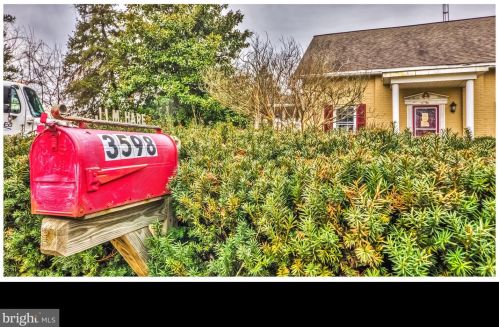 3598 Susquehanna Trl, York, PA 17406-9744