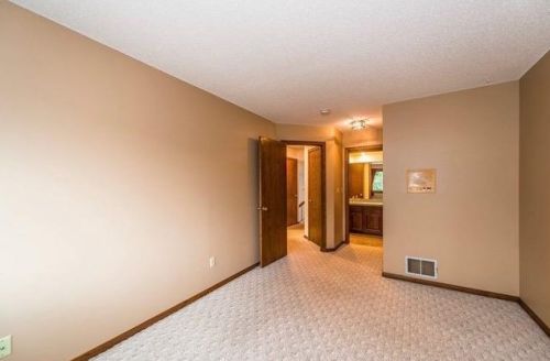 678 Dorland Rd, Saint Paul MN  55119-5572 exterior
