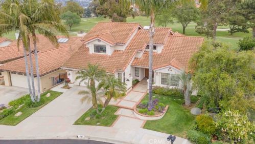 1249 Columbus Way, Vista, CA 92081-8942