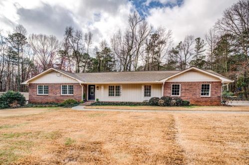 211 Potts Rd, Conyers, GA 30094-3227
