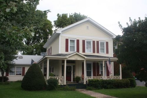 419 Beech St, Vonachen Knolls, IL 61523-1709