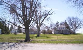102 Main St, Stelle, IL 60919-9709