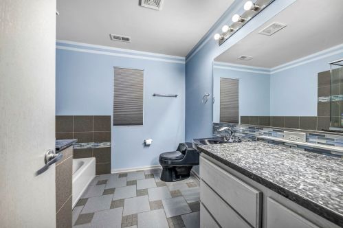 1700 Trails End Ln, Lemont IL  60490-3294 exterior