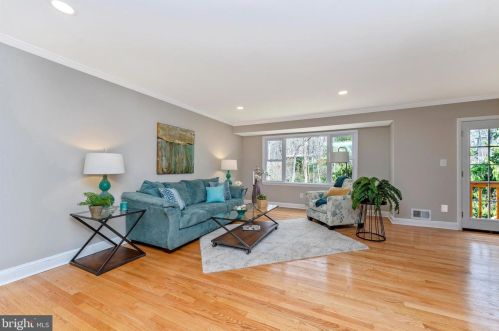 908 Devere Dr, Silver Spring MD 20903-1625 exterior