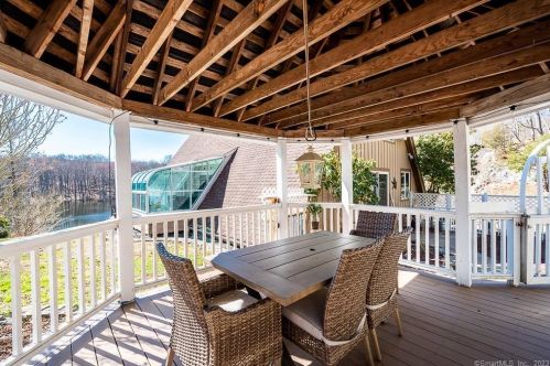 65 Bokum Rd, Chester CT  06412-1339 exterior