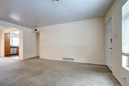 928 Scranton St, Denver CO  80011-6404 exterior