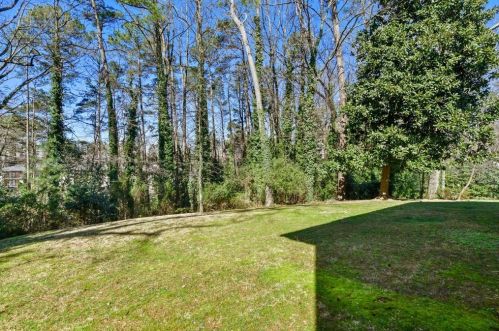 5890 Hilderbrand Dr, Atlanta GA  30328-5149 exterior