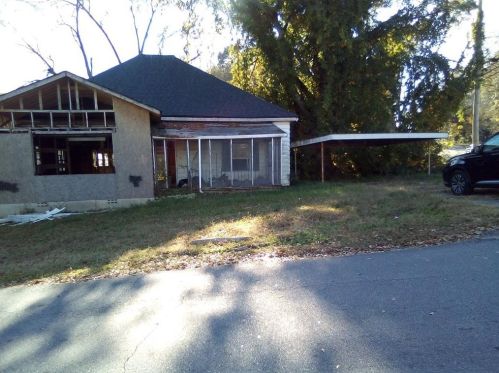 10 Ivey St, Commerce, GA 30529-2360