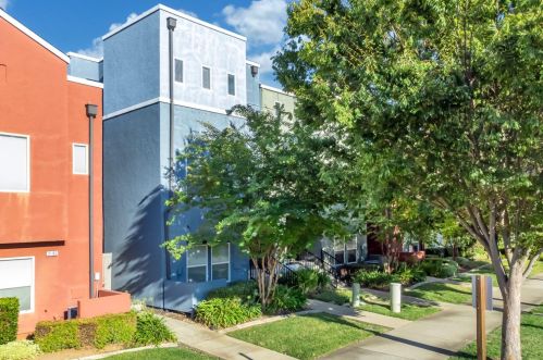 3182 Bridgeway Dr, Rancho Cordova, CA 95670-6246