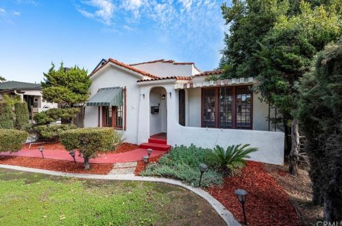 10424 Orange Ave, South Gate, CA 90280-6918
