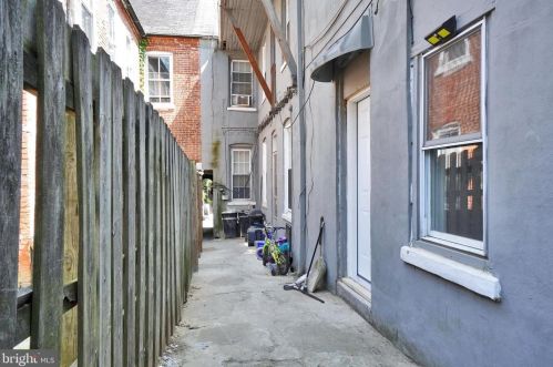 403 Vine St, Lancaster PA  17603-5241 exterior