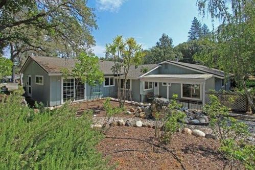 14272 Torrey Pines Dr, Auburn, CA 95602-8018