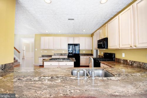 583 Windsong Dr, Aberdeen MD  21001-1809 exterior