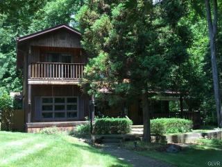 112 Juniper Rd, Bangor, PA 18013-5362