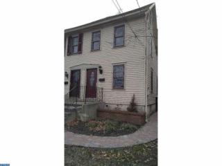 76 Grove St, Haddonfield NJ  08033-1220 exterior