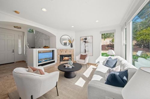 11473 Vista Rdg, San Diego, CA 92130-8696