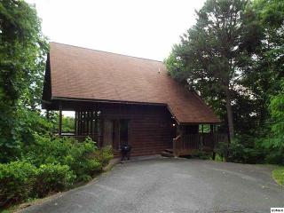 2851 Eagle Crest Way, Pigeon Forge, TN