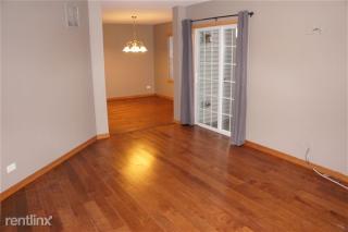 740 Lancaster Dr, Pingree Grove IL  60140-9158 exterior