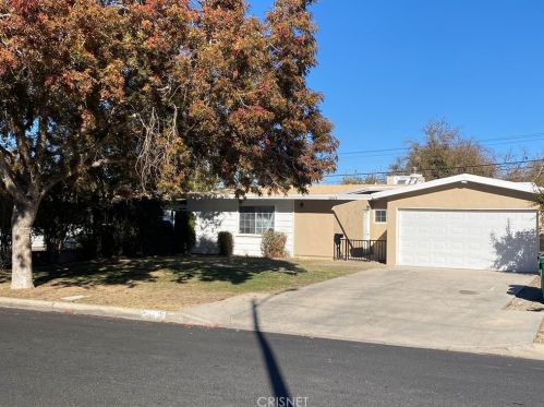 1063 Avenue, Lancaster CA  exterior