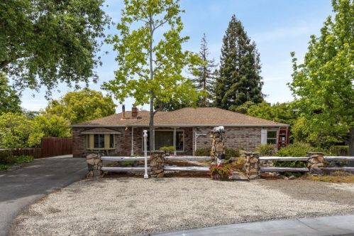 3970 El Cerrito Rd, Palo Alto, CA 94306-3112