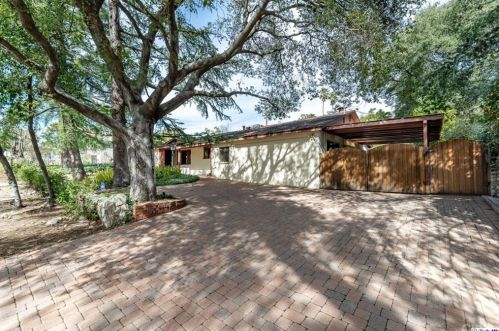 3863 Vista Ct, Glendale, CA 91214-1647