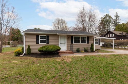 126 Back River Rd, Dover, NH 03820-4413