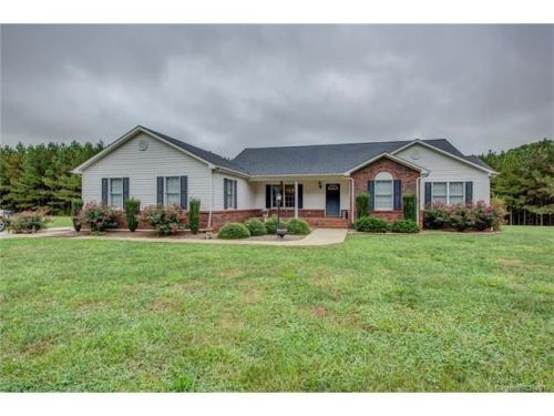 404 Loray Farm Rd, Dallas, NC 28034-7740