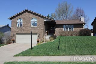 5935 Ridgecrest Cir, Peoria, IL 61615-3003