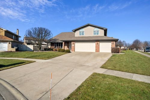 17330 Brookgate Dr, Orland Park, IL 60467-7597