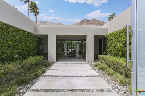 1175 Los Robles Dr, Palm Springs, CA 92262-4123