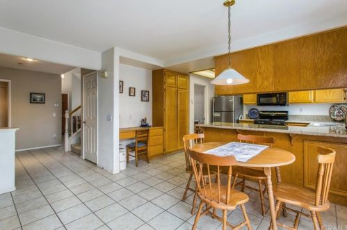 5018 Trojan Ct, Riverside CA  92507-6056 exterior