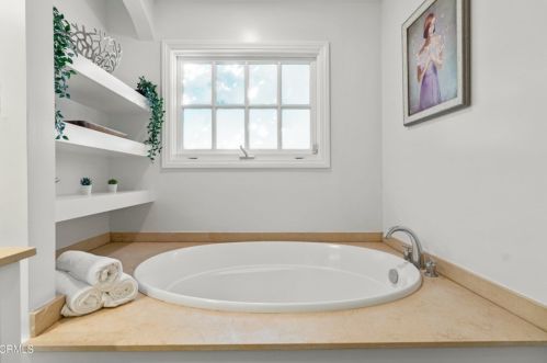 1133 Cordova Ave, Glendale CA  91206-2114 exterior