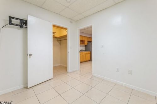 102 16th St, Paterson NJ 07524-2009 exterior