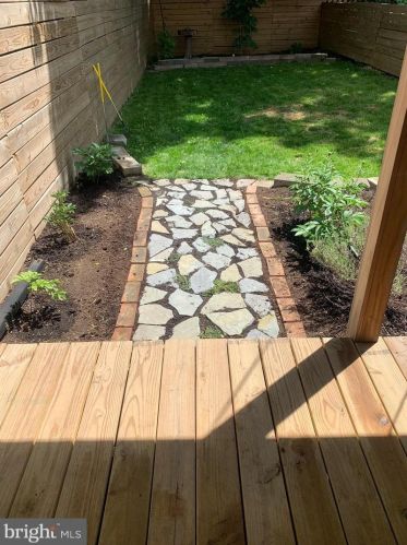 554 Spruce St, Lancaster PA  17603-3353 exterior