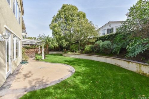 2 Heather, Irvine CA  92620-2219 exterior