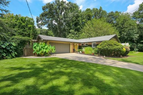 1490 Winnipeg Trl, Tucker, GA 30084-8127