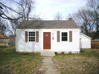 2211 Atlantic St, Springfield MO  65803-2101 exterior