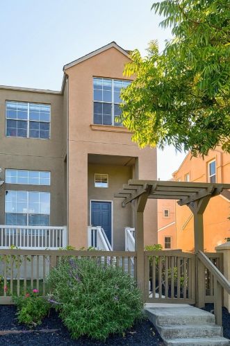 158 Alley Way, Mountain View, CA 94040-1427