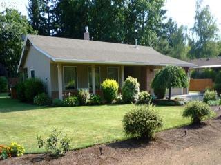 611 Territorial Rd, Barlow, OR 97013-9100