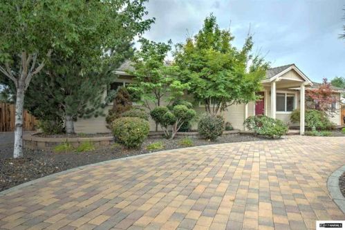 1385 Langley Dr, Gardnerville, NV 89460-8867