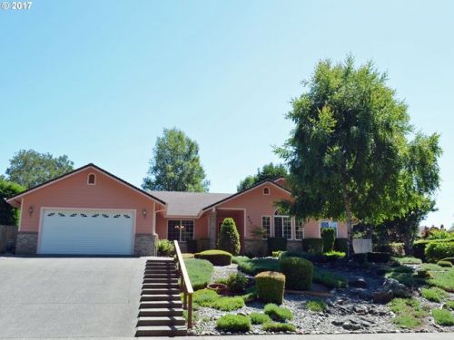 965 Brooke Ln, Harbor, OR 97415-8281