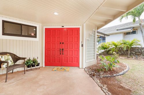 1051 Kamookoa Pl, Honolulu HI  96825-1316 exterior
