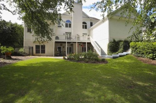 130 High Point Walk, Atlanta GA  30342-2480 exterior