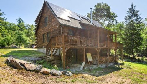 54 Snow Rd, Hill, NH 03243-3151