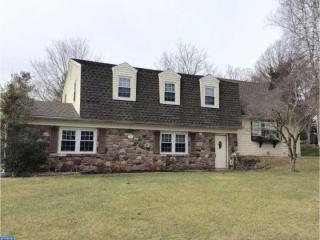 312 Chapel Dr, Southampton, PA 18966-1660