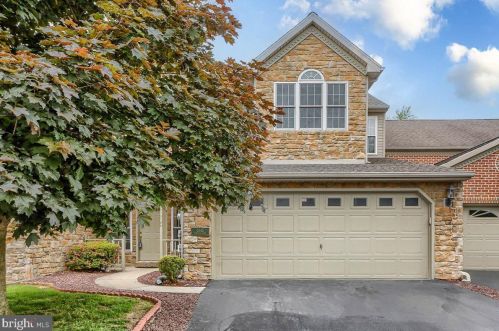 2845 Oakwood Dr, Harrisburg, PA 17110-3903